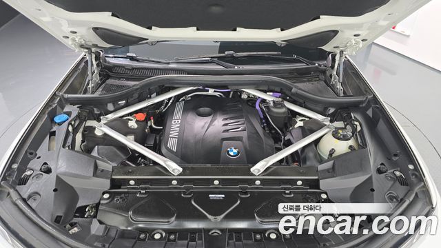 BMW X7 (G07) xDrive 40i M Sport 7STR 2025 — фото 6