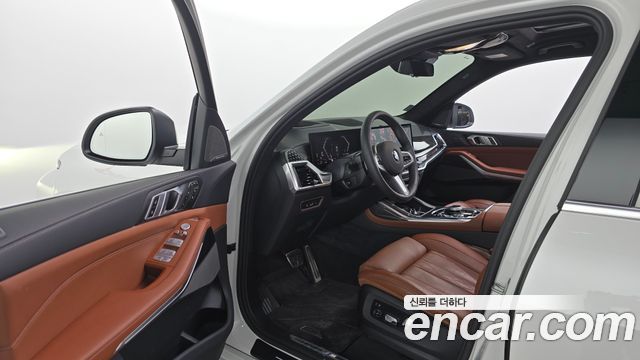 BMW X7 (G07) xDrive 40i M Sport 7STR 2025 — фото 10