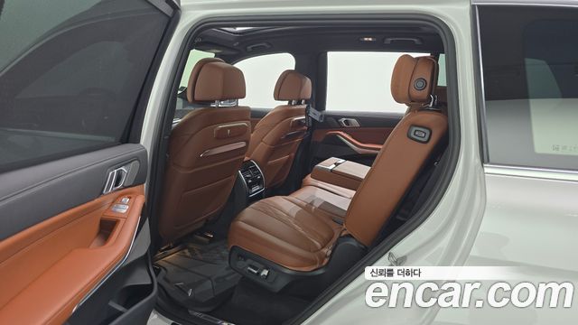 BMW X7 (G07) xDrive 40i M Sport 7STR 2025 — фото 12