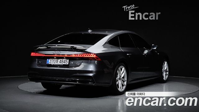 Audi A7 (4K) 55 TFSI e Quattro Premium 2025 — фото 2