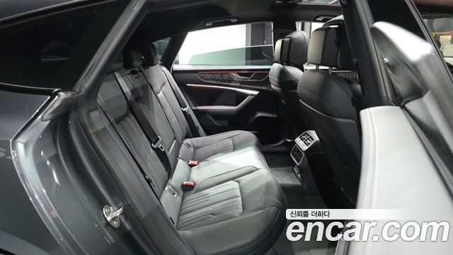 Audi A7 (4K) 55 TFSI e Quattro Premium 2025 — фото 15