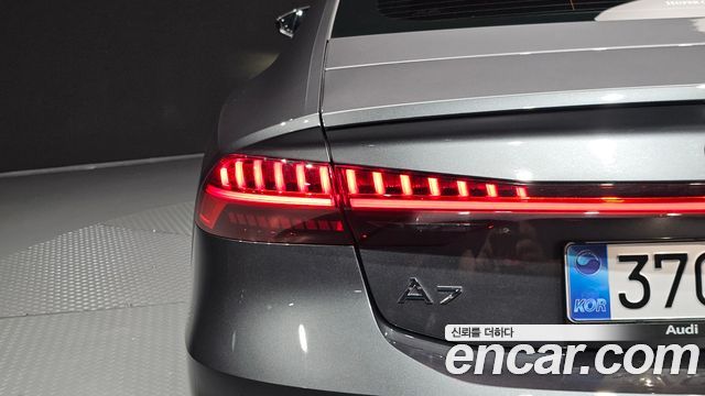 Audi A7 (4K) 55 TFSI e Quattro Premium 2025 — фото 29