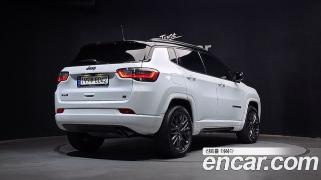 Jeep Compass (II) S 2.4 AWD 2022 — фото 2