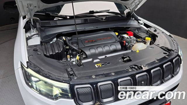 Jeep Compass (II) S 2.4 AWD 2022 — фото 6