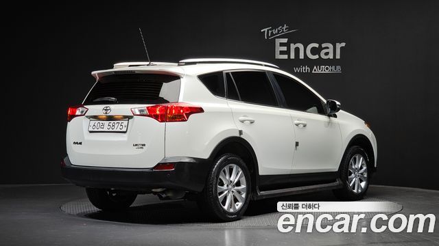 Toyota RAV4 2.5 4WD 4th 2015 — фото 2