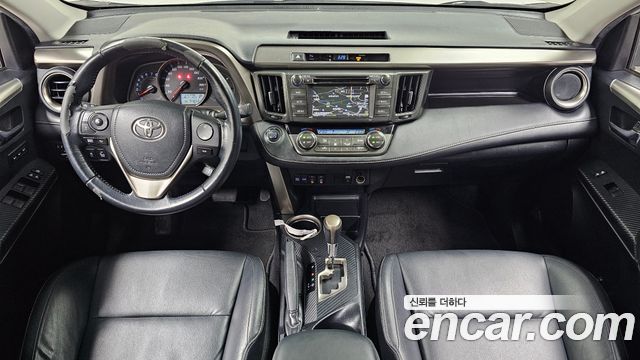Toyota RAV4 2.5 4WD 4th 2015 — фото 7