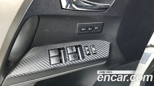Toyota RAV4 2.5 4WD 4th 2015 — фото 27