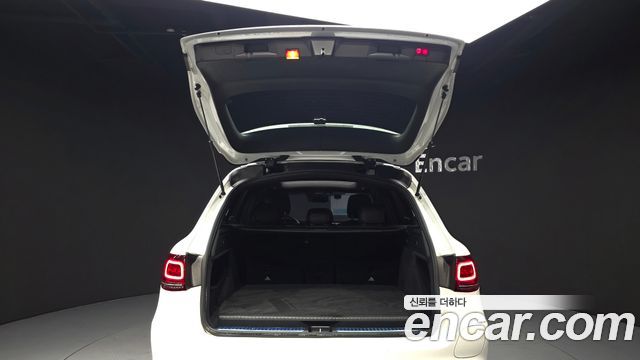Mercedes-Benz GLC-Class (X253) GLC300e 4MATIC 2021 — фото 19