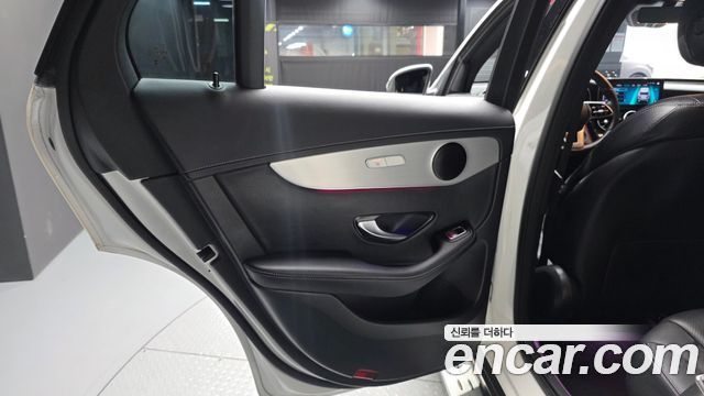 Mercedes-Benz GLC-Class (X253) GLC300e 4MATIC 2021 — фото 25