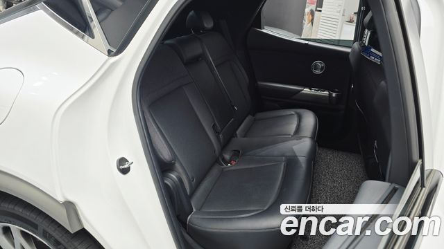 Genesis GV60 Standard AWD 2022 — фото 11