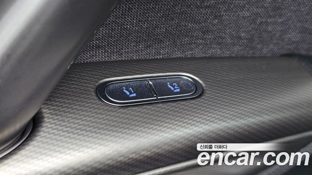 Genesis GV60 Standard AWD 2022 — фото 15