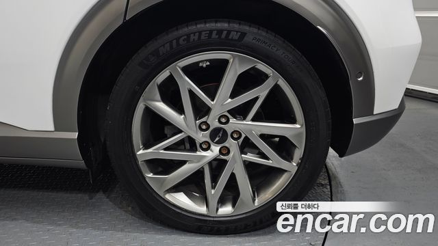 Genesis GV60 Standard AWD 2022 — фото 21