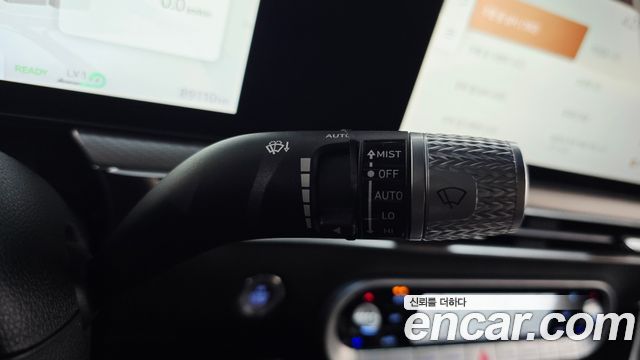 Genesis GV60 Standard AWD 2022 — фото 27
