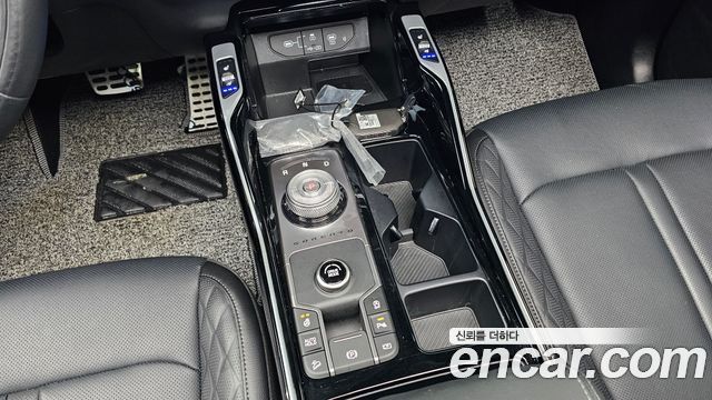 Kia Sorento (IV) Gasoline 2.5T 2WD Gravity 2024 — фото 9