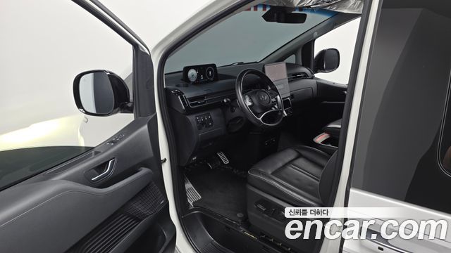 Hyundai Staria Lounge 9-Seater Inspiration 2022 — фото 10