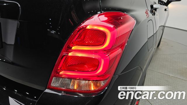 Chevrolet Trax 1.4 Red Line Premier 2019 — фото 23