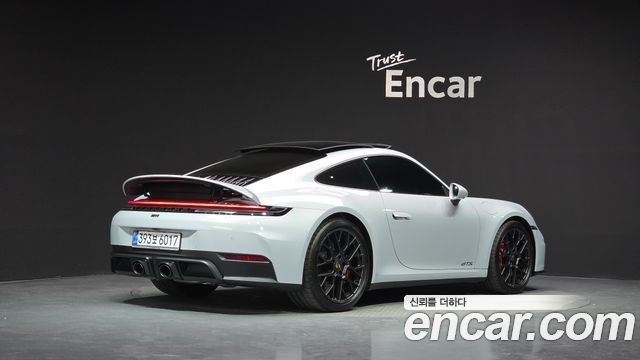 Porsche 911 (992) Carrera 4 GTS 2025 — фото 2