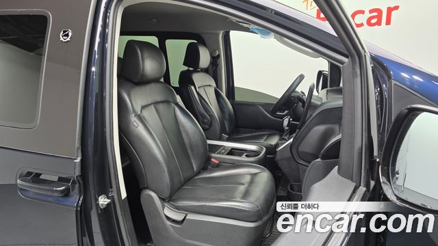 Hyundai Staria Cargo 5-Seater Modern 2022 — фото 12