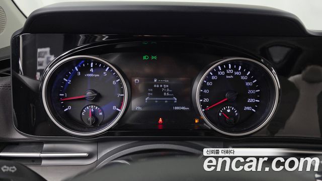 Kia Carnival (IV) Gasoline 9-Seater Noblesse 2021 — фото 8