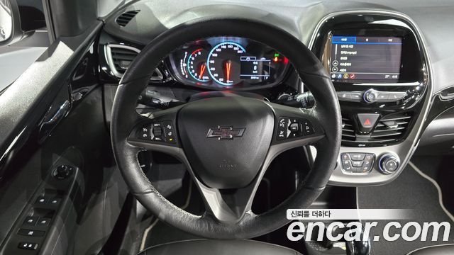 Chevrolet Spark Red Pick Edition 2021 — фото 12