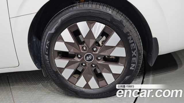 Hyundai Staria 4WD Camper Prestige Camper 4Seater 2023 — фото 21