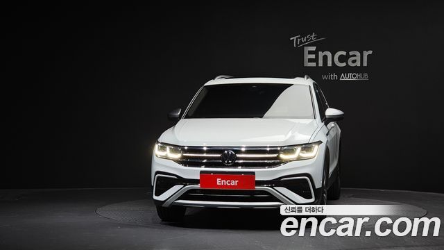 Volkswagen Tiguan Allspace 2.0 TSI Prestige 2024 — фото 3