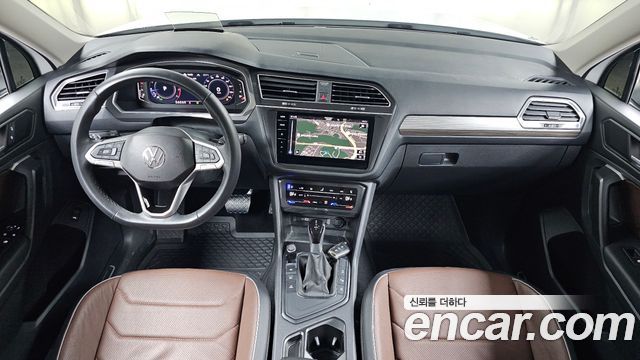 Volkswagen Tiguan Allspace 2.0 TSI Prestige 2024 — фото 7