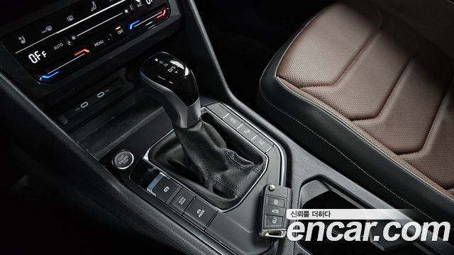 Volkswagen Tiguan Allspace 2.0 TSI Prestige 2024 — фото 9