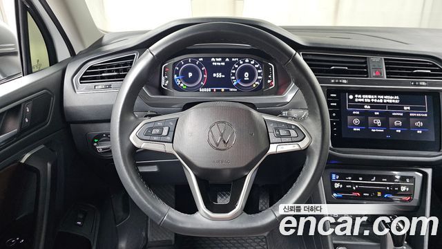Volkswagen Tiguan Allspace 2.0 TSI Prestige 2024 — фото 13