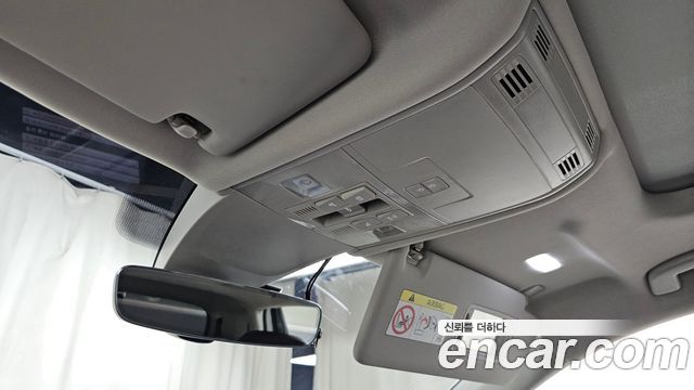Volkswagen Tiguan Allspace 2.0 TSI Prestige 2024 — фото 27