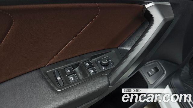 Volkswagen Tiguan Allspace 2.0 TSI Prestige 2024 — фото 29