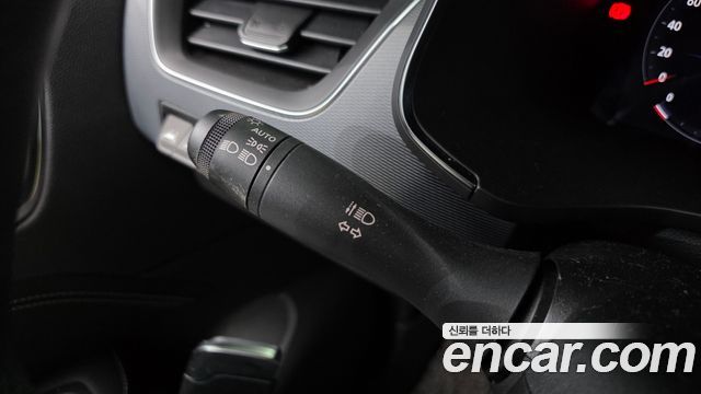 Renault Korea XM3 1.3 TCe RE Signature 2022 — фото 31