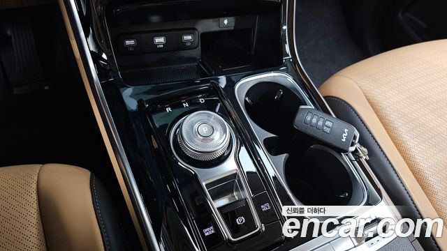 Kia Carnival (IV) Gasoline 9-Seater Signature 2023 — фото 9