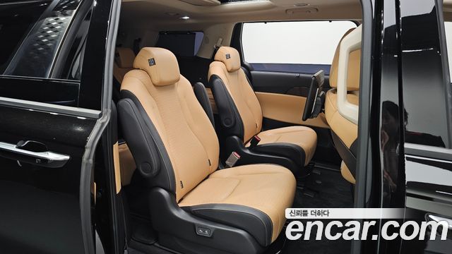 Kia Carnival (IV) Gasoline 9-Seater Signature 2023 — фото 16