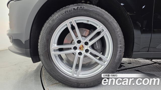 Porsche Macan 2.0 95B 2019 — фото 5