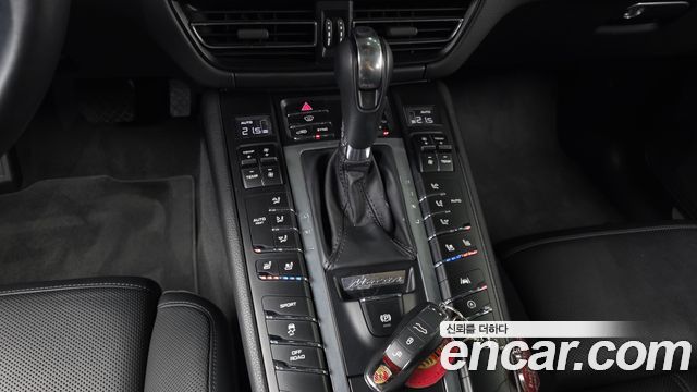 Porsche Macan 2.0 95B 2019 — фото 9