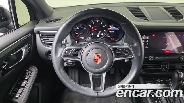 Porsche Macan 2.0 95B 2019 — фото 17