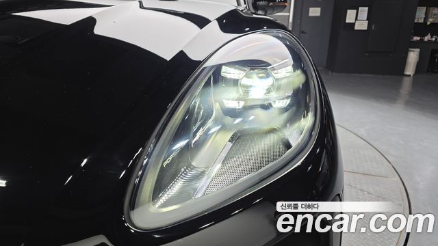 Porsche Macan 2.0 95B 2019 — фото 28