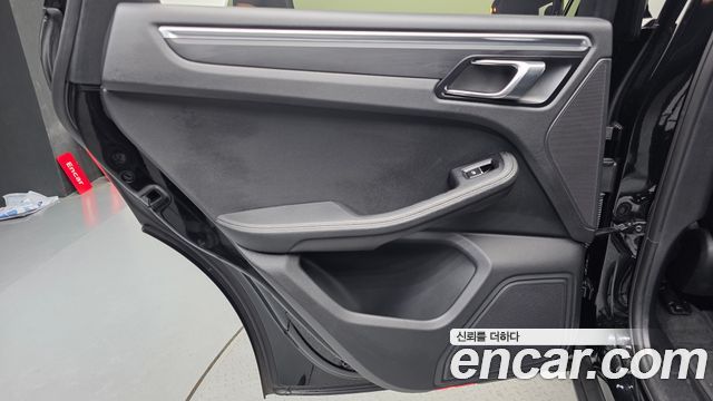Porsche Macan 2.0 95B 2019 — фото 31