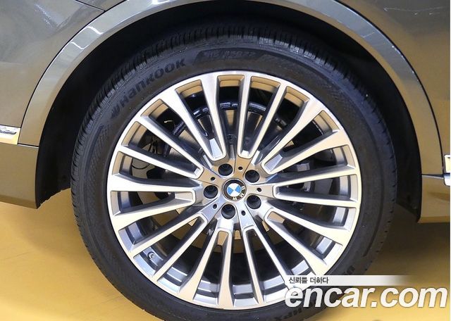 BMW X7 (G07) xDrive 40i Design Pure Excellence 6-Seater 2022 — фото 5