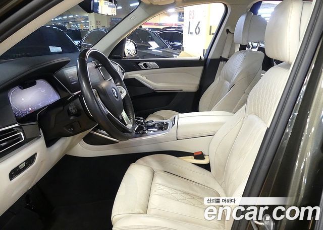 BMW X7 (G07) xDrive 40i Design Pure Excellence 6-Seater 2022 — фото 10