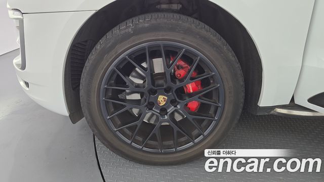 Porsche Macan 3.0 GTS 95B 2017 — фото 5