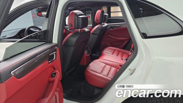 Porsche Macan 3.0 GTS 95B 2017 — фото 11