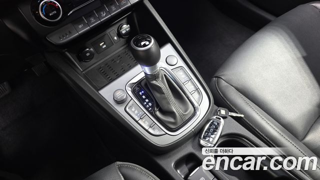 Hyundai Kona Gasoline 2.0 2WD Inspiration 2021 — фото 9