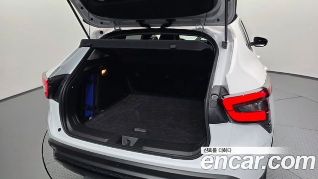 Chevrolet Trax Crossover 1.2 Red Line 2025 — фото 34