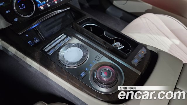 Genesis G80 (RG3) Gasoline 2.5 Turbo AWD 2022 — фото 9