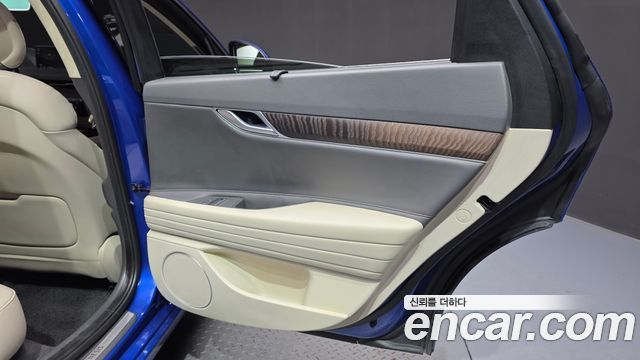 Genesis G80 (RG3) Gasoline 2.5 Turbo AWD 2022 — фото 25