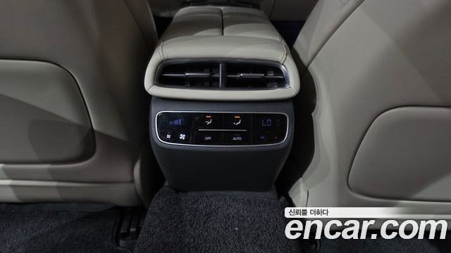 Genesis G80 (RG3) Gasoline 2.5 Turbo AWD 2022 — фото 36