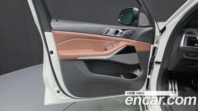BMW X7 (G07) xDrive 40d M Sport 7 STR 2023 — фото 24
