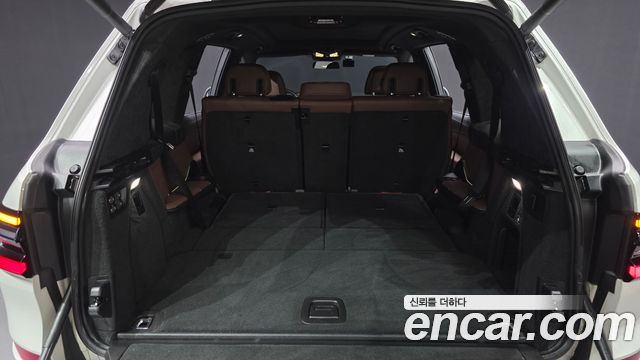 BMW X7 (G07) xDrive 40d M Sport 7 STR 2023 — фото 27